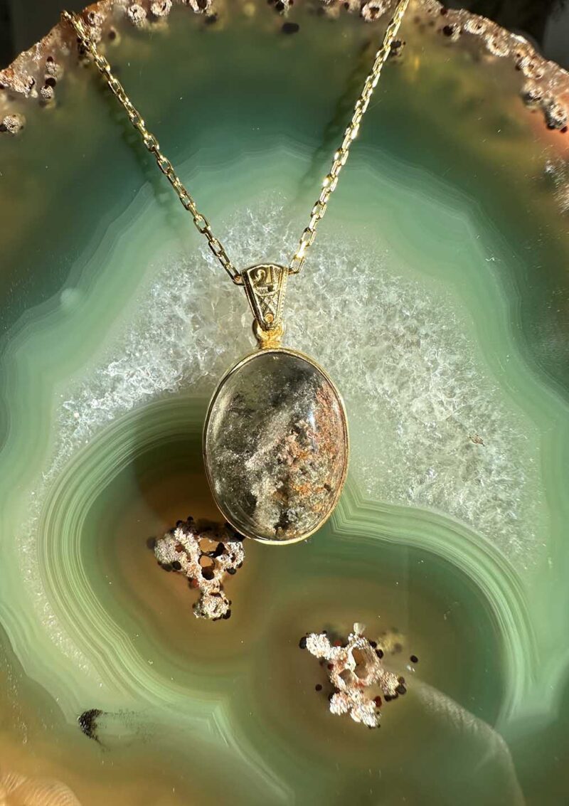 Alternative view of LODOLİT (GARDEN QUARTZ) TAŞI KOLYE  | 925 AYAR GÜMÜŞ ÜZERİ ALTIN KAPLAMA