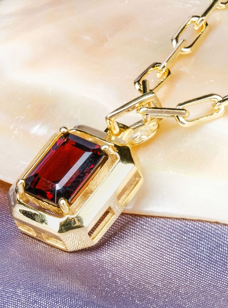 Alternative view of LÂL – GARNET TAŞI KOLYE - LIMITED EDITION