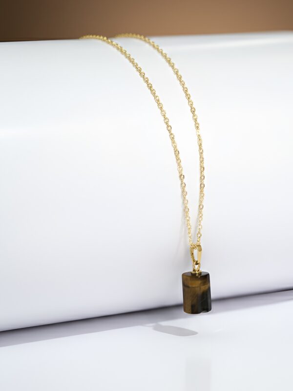 Silindir Form Kaplan Gözü Kolye