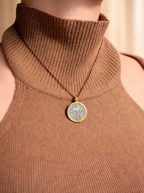 Alternative view of ELİF & VAV HİÇ KOLYE UCU | 925 AYAR GÜMÜŞ ÜZERİ ALTIN KAPLAMA