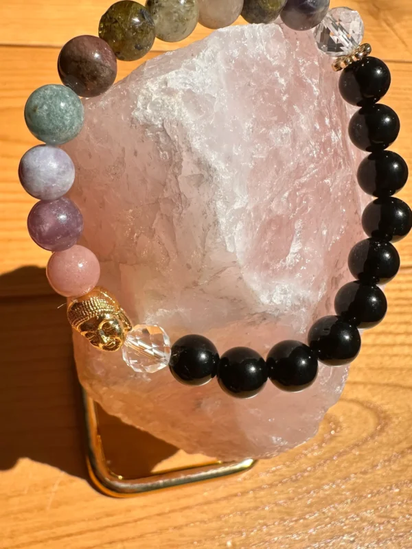 Alternative view of Şaman Bilekliği